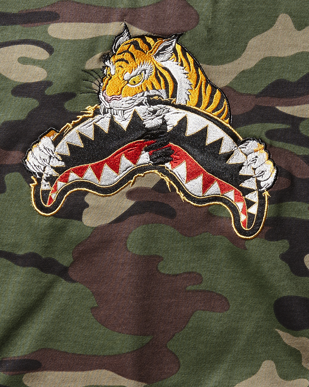YOUTH TIGER CAMO SWEATER