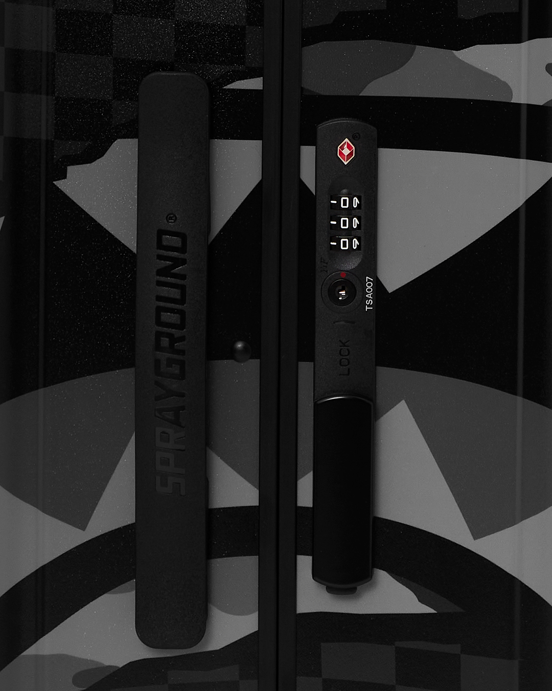 3AM RIPTIDE SHARKNAUTICS HARDSHELL CARRY-ON LUGGAGE